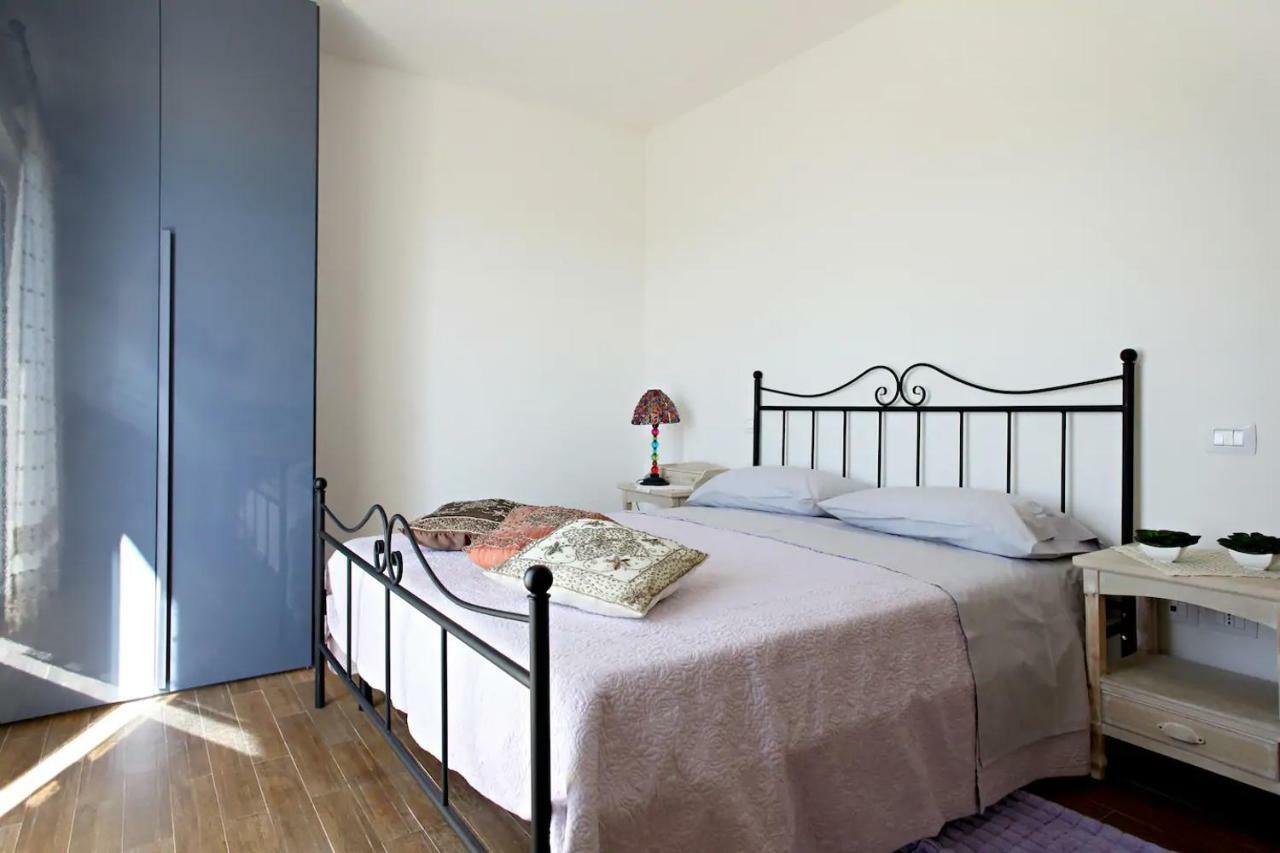 A Casa Di Desideria Hotell Monsampolo Del Tronto Eksteriør bilde